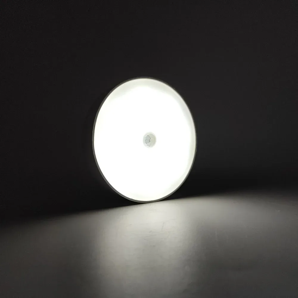 Luz Com Sensor De Movimento 8 LEDs Recarregável sem Fio, Alcance 3 metros