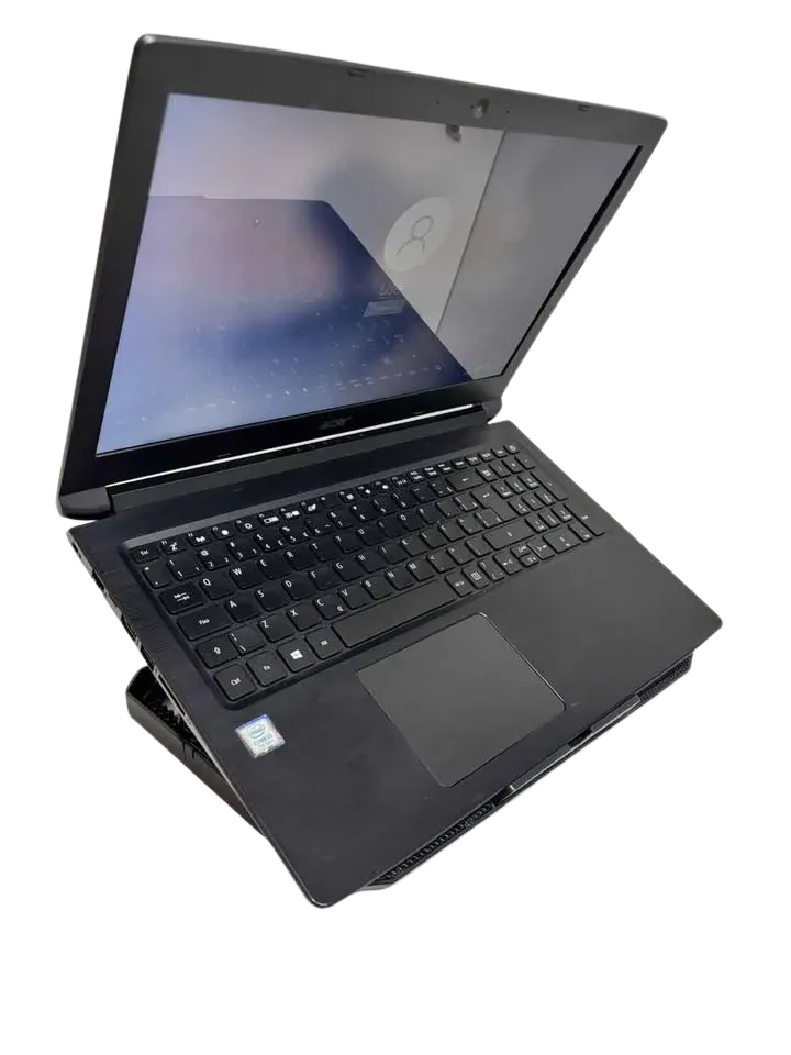 Usado - Notebook Acer Aspire | i3 7ª Geração | 8GB | SSD 256gb | Tela 15.6